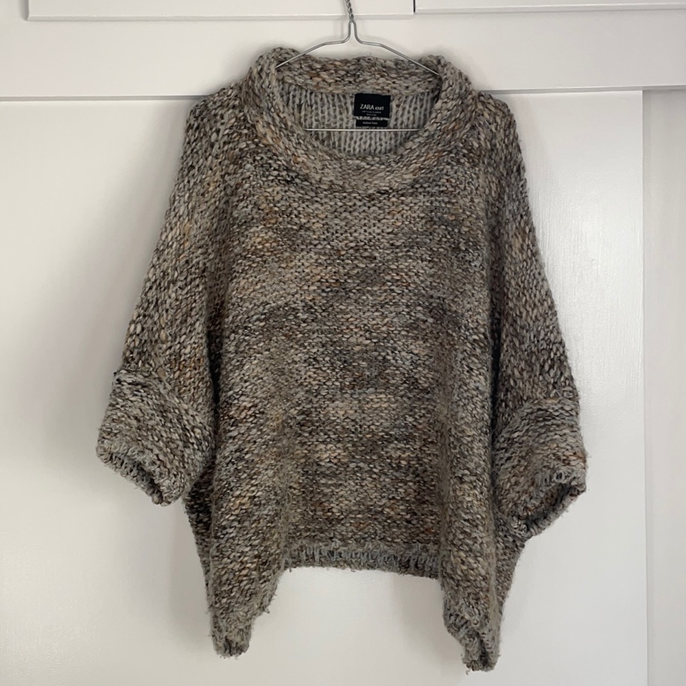 Zara Knit Sweater. Made of Italian Yarn.